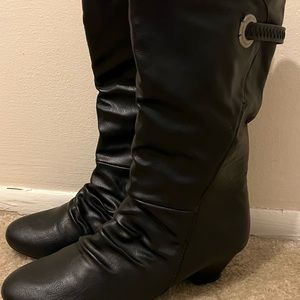 Rialto Leah Boot - Black / Size 9M